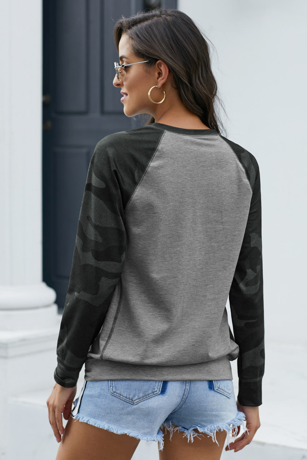 Crewneck Camo Print Long Sleeve Sweatshirt - Cool