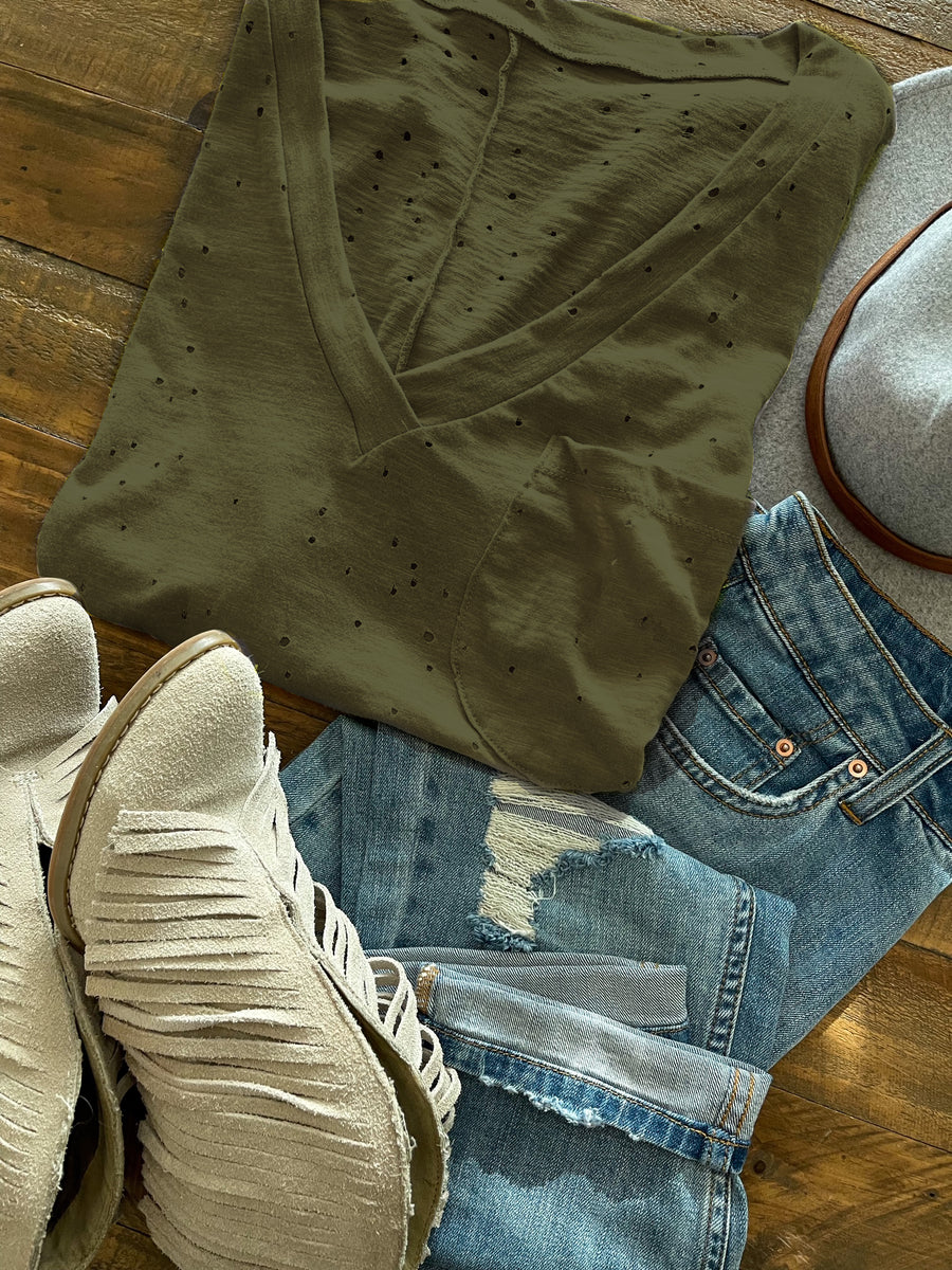 Blakeley Distressed Boyfriend T - Warm